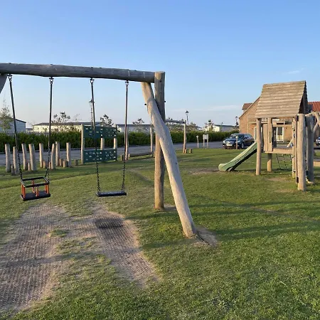 Feriehus East Bay - Part Of The The Bay Village With Pool, Gym And Direct Access, Pub, Restaurant, Tennis And Meadows Walks Filey