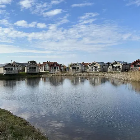 East Bay - Part Of The The Bay Village With Pool, Gym And Direct Access, Pub, Restaurant, Tennis And Meadows Walks Feriehus Filey