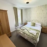 East Bay - Part Of The The Bay Village With Pool, Gym And Direct Access, Pub, Restaurant, Tennis And Meadows Walks Filey