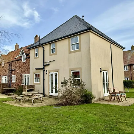 Hébergement de vacances East Bay - Part Of The The Bay Village With Pool, Gym And Direct Access, Pub, Restaurant, Tennis And Meadows Walks Filey